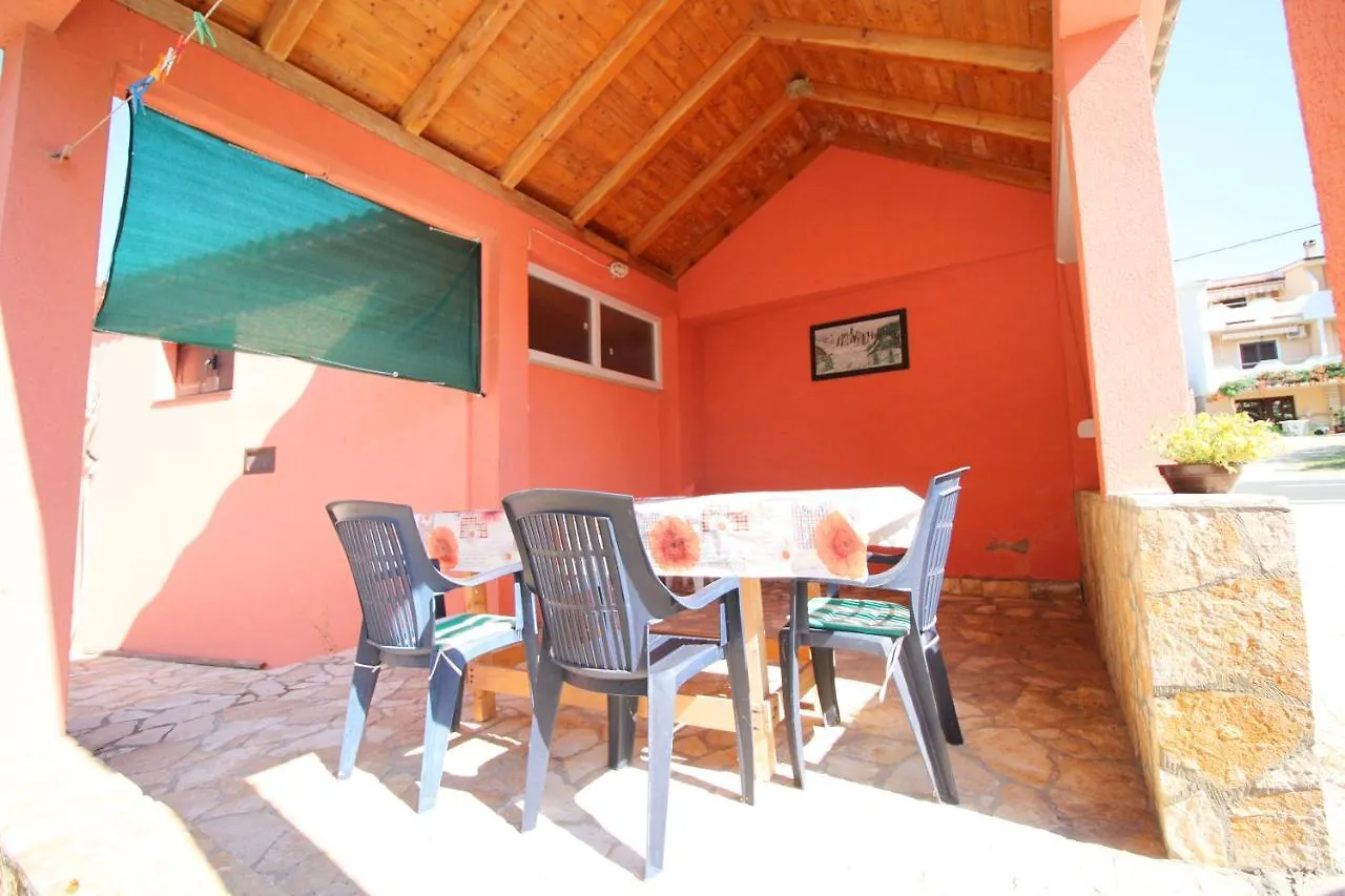 Dubravka Apartment Dinjiska