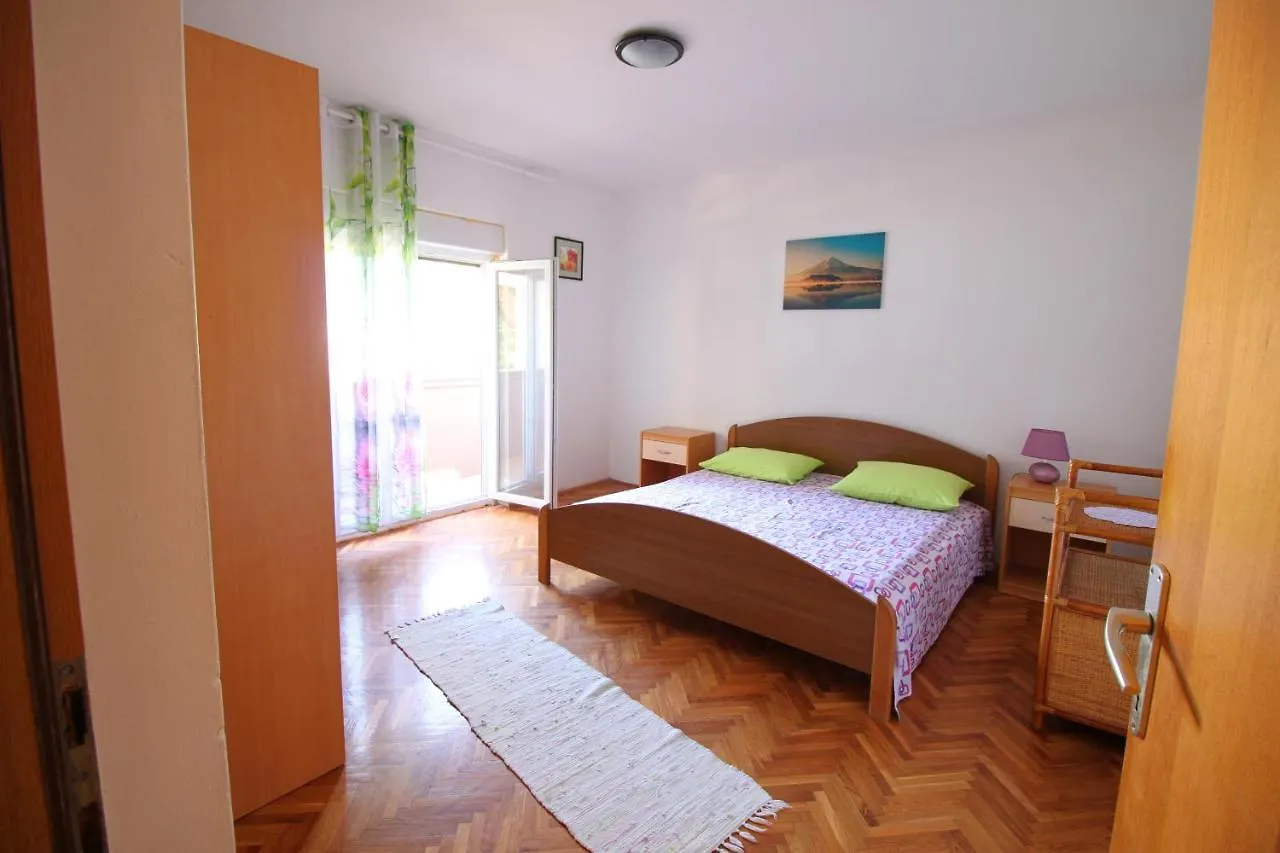 Dubravka Apartment Dinjiska