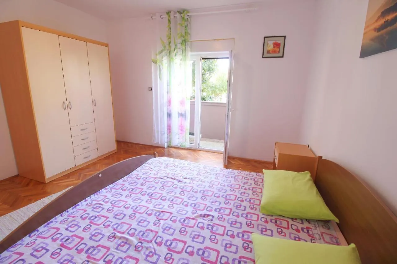 Dubravka Apartment Dinjiska Croatia