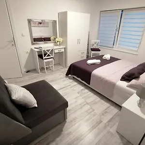  Apartament Lidija