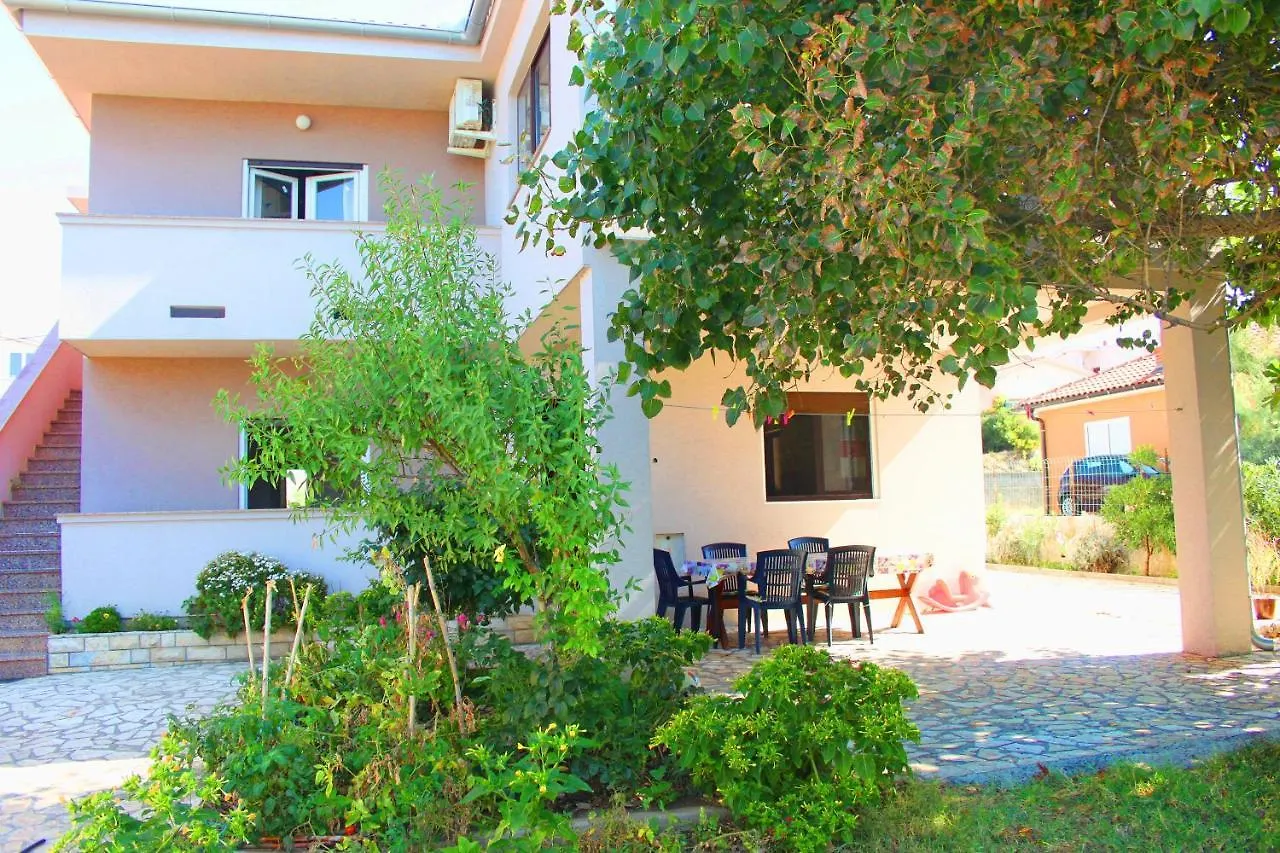 Apartmán Dubravka Dinjiška